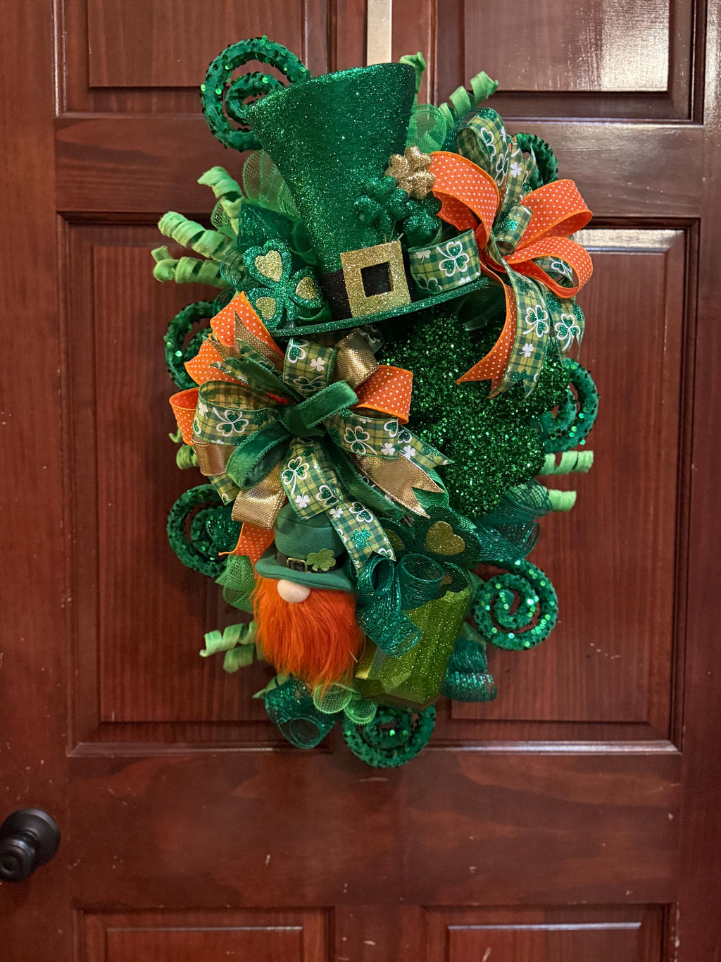St. Patrick’s Day Leprechaun Hat Door Swag | Luxury Green Mesh Wreath | Shamrock Front Door Decor | Vertical Irish Holiday Wreath